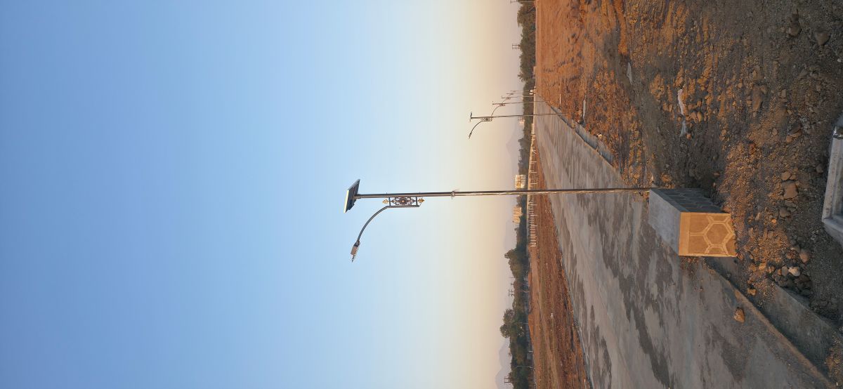 Decorative Solar Street Light Installation in Nashik thumbnail 4