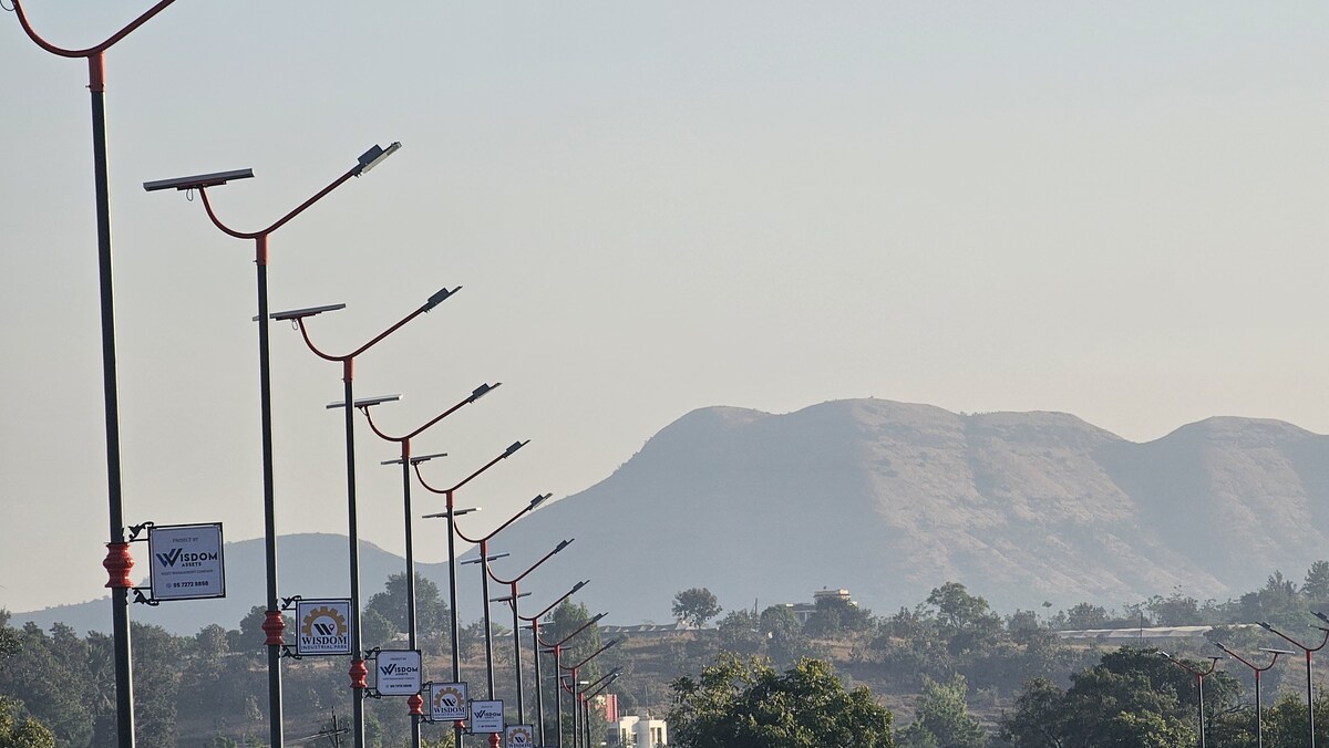 Designer Solar Street Light Installation at Wisdom Industrial Park thumbnail 5
