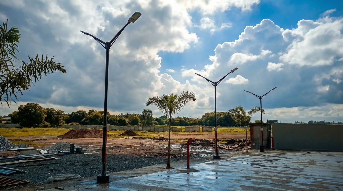 Double arm decorative led street light – Xera Tech LED Lighting in Nashik, Maharashtra 