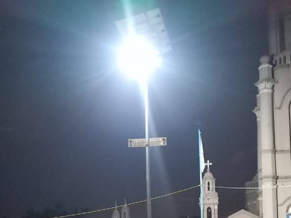 Solar Highmast light system thumbnail 4