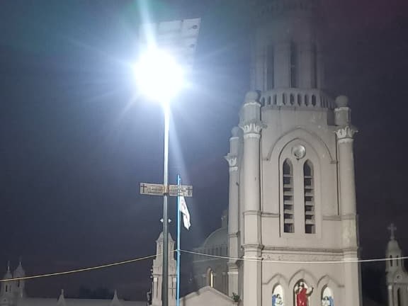 Solar Highmast light system thumbnail 6