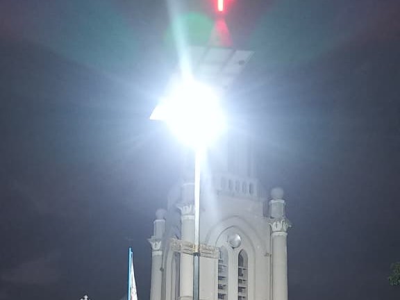 Solar Highmast light system thumbnail 7