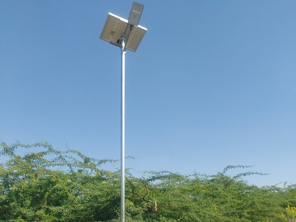 Solar street light installation at Kopargaon thumbnail 6