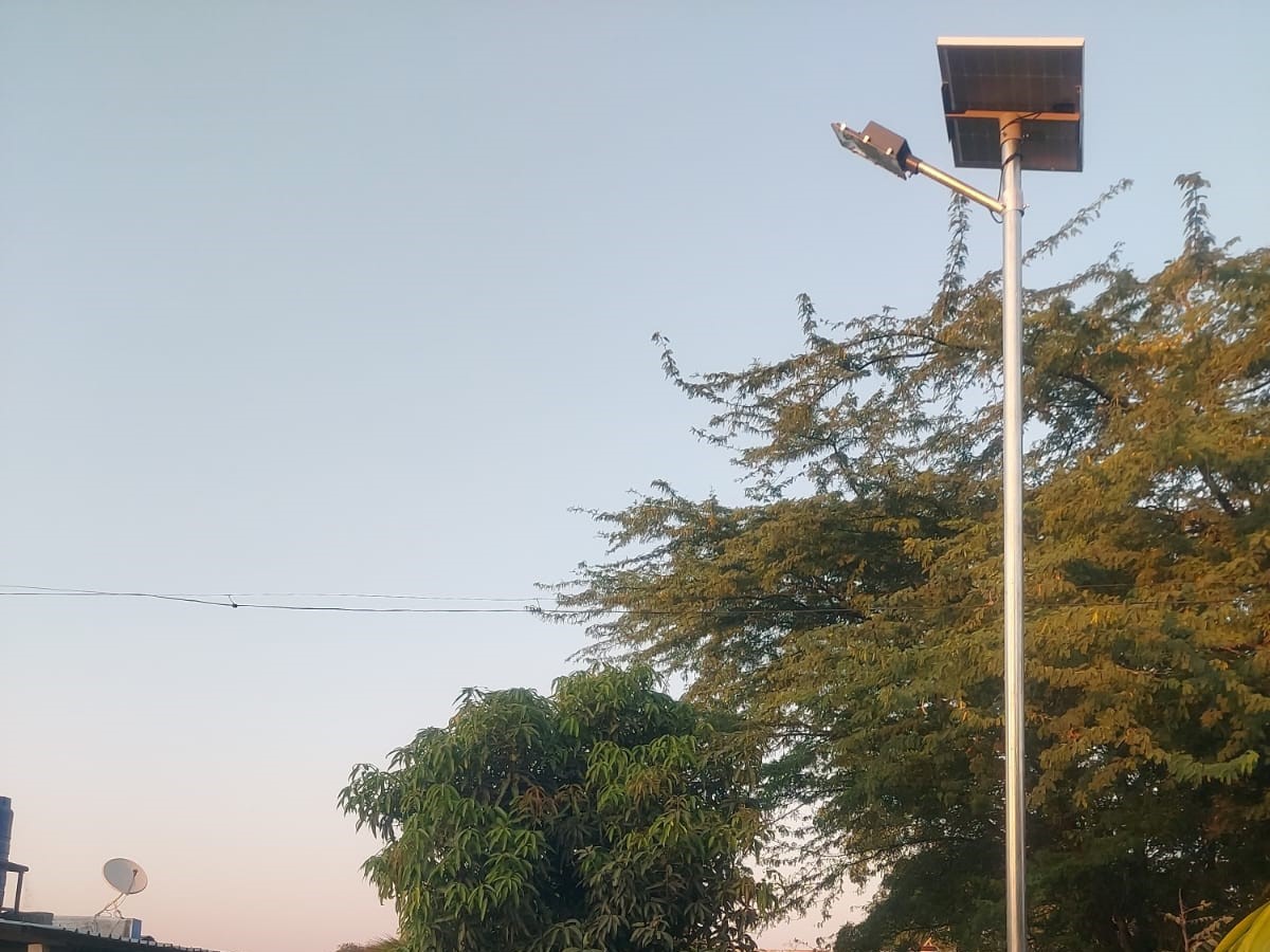 Solar street light installation at Kopargaon thumbnail 9